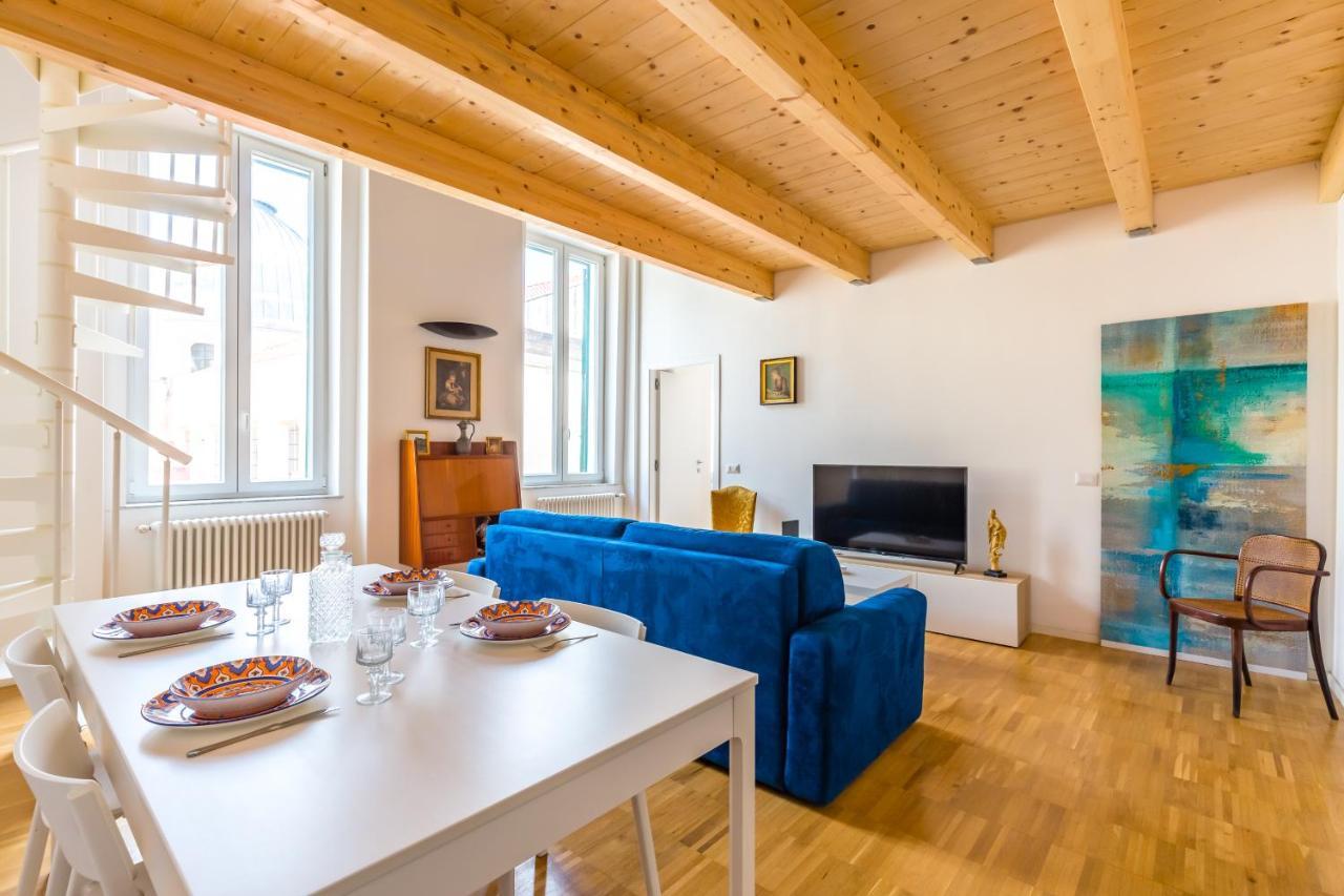 Nova Stylish House In Center By Napoliapartments Εξωτερικό φωτογραφία