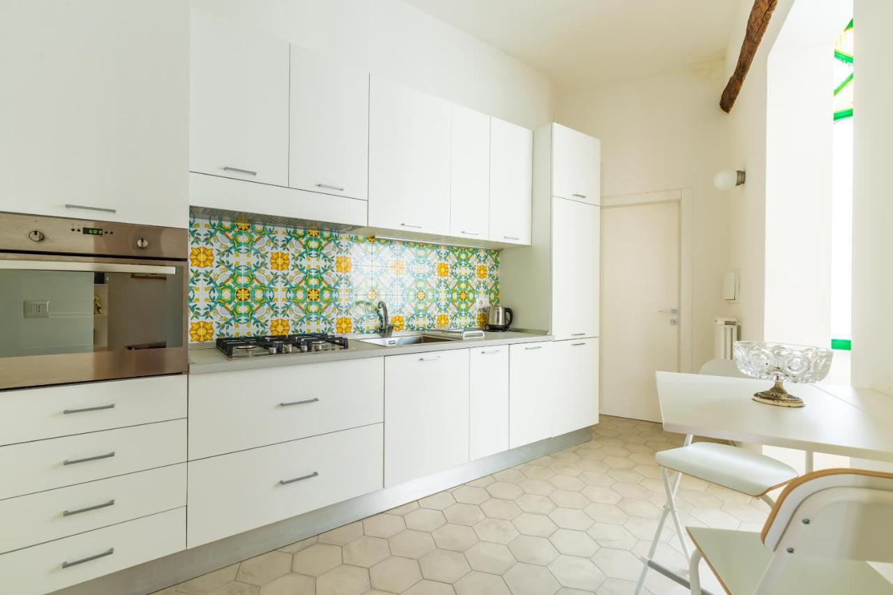 Nova Stylish House In Center By Napoliapartments Εξωτερικό φωτογραφία